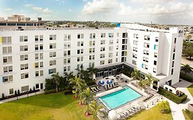 Aloft By Marriott Miami Doral